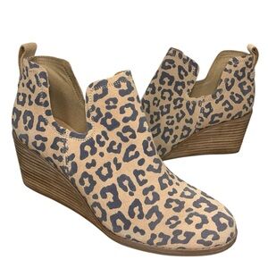 Toms Kallie Suede Wedge Booties Beige Black Animal Cheetah Print 9 Ankle Boots